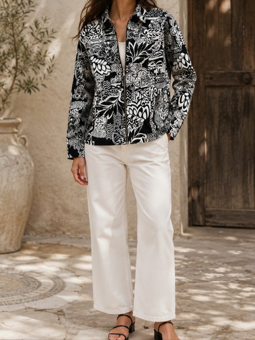 Links Jacket Womens Small‎ Black White Floral Zip Pocket Long Sleeves